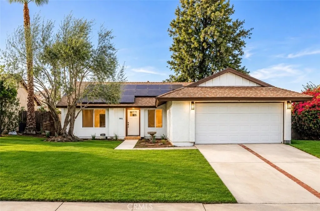 1266 W Lorraine