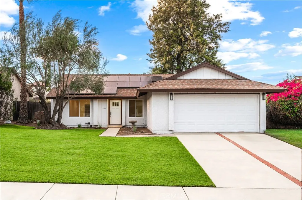 1266 W Lorraine