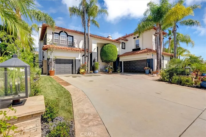 Woodranch features diverse housing, top-rated schools, abundant hiking trails, and premium amenities surrounding the Wood Ranch Golf Club.