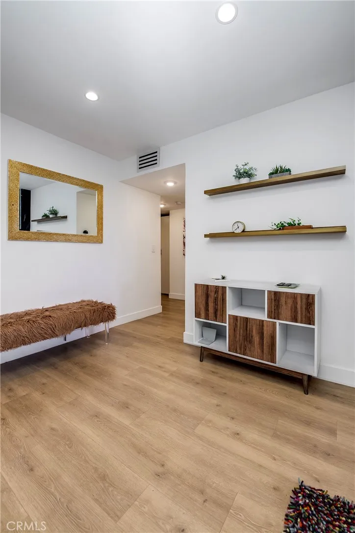4311 Colfax 107, Studio City, California 91604 — photo 5