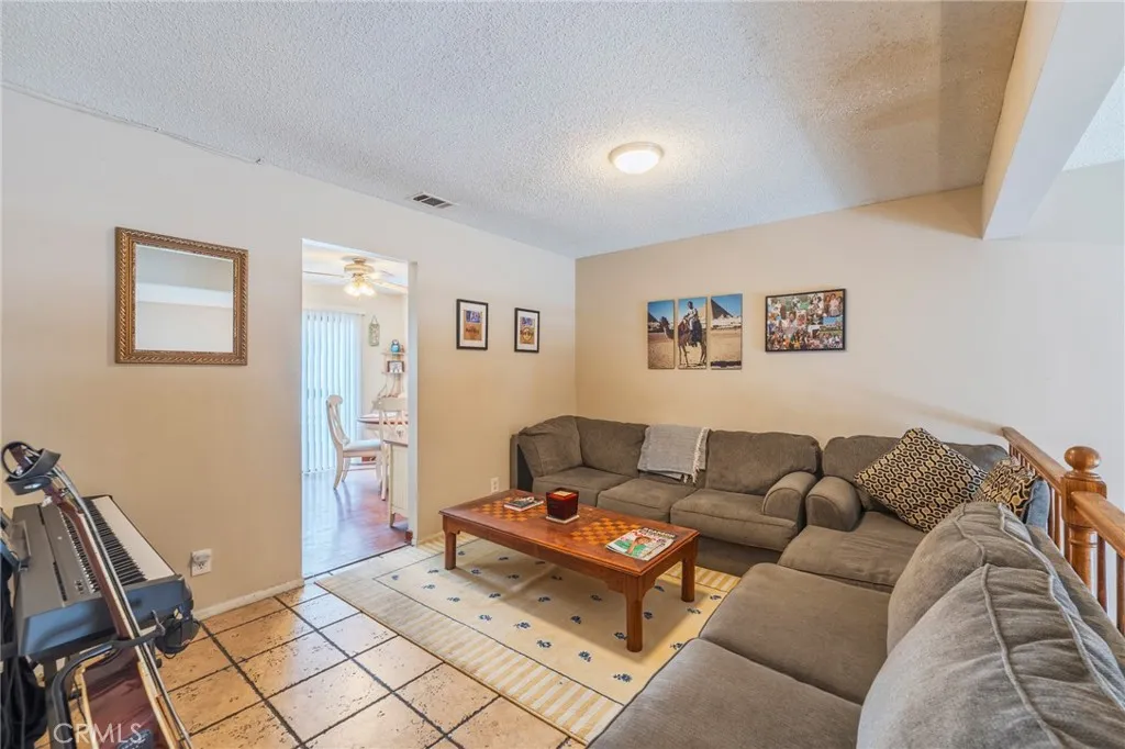 535 E 223rd Street 16, Carson, California 90745 — photo 5
