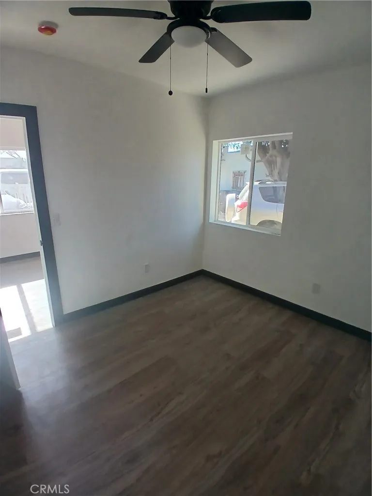 518 N Santa Fe, Compton, California 90221 — photo 5