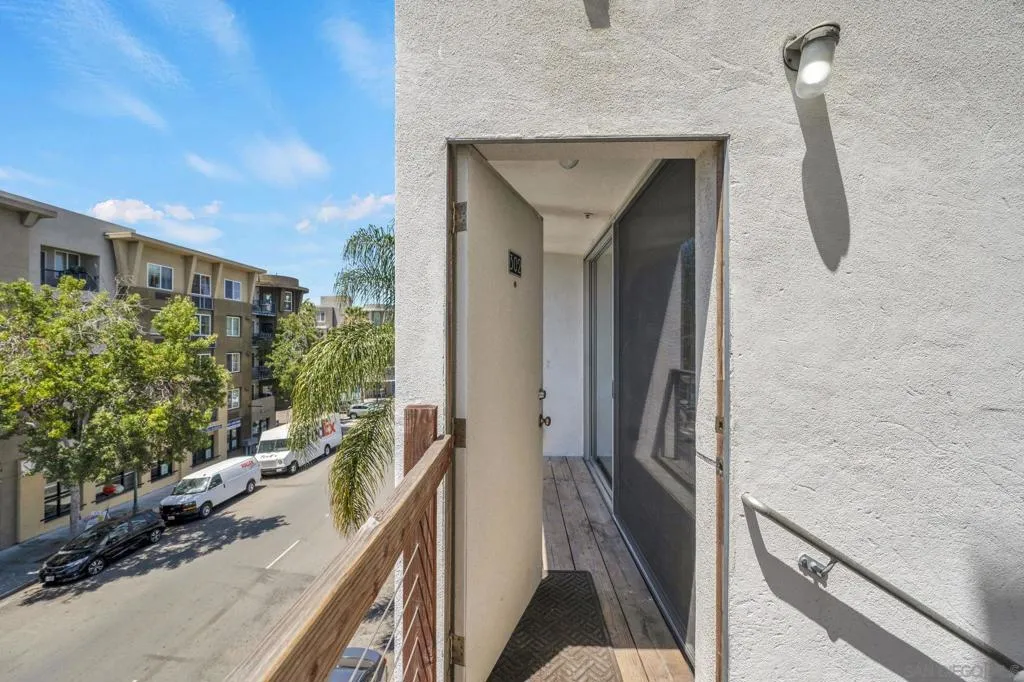1941 Columbia 302, San Diego, California 92101 — photo 4