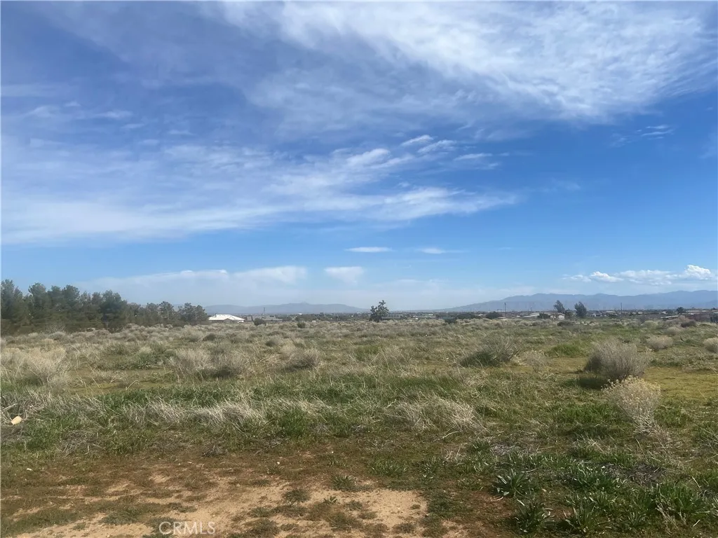 0 Vinton, Phelan, California 92371 — photo 5