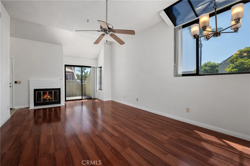 17652 Sergio Cir