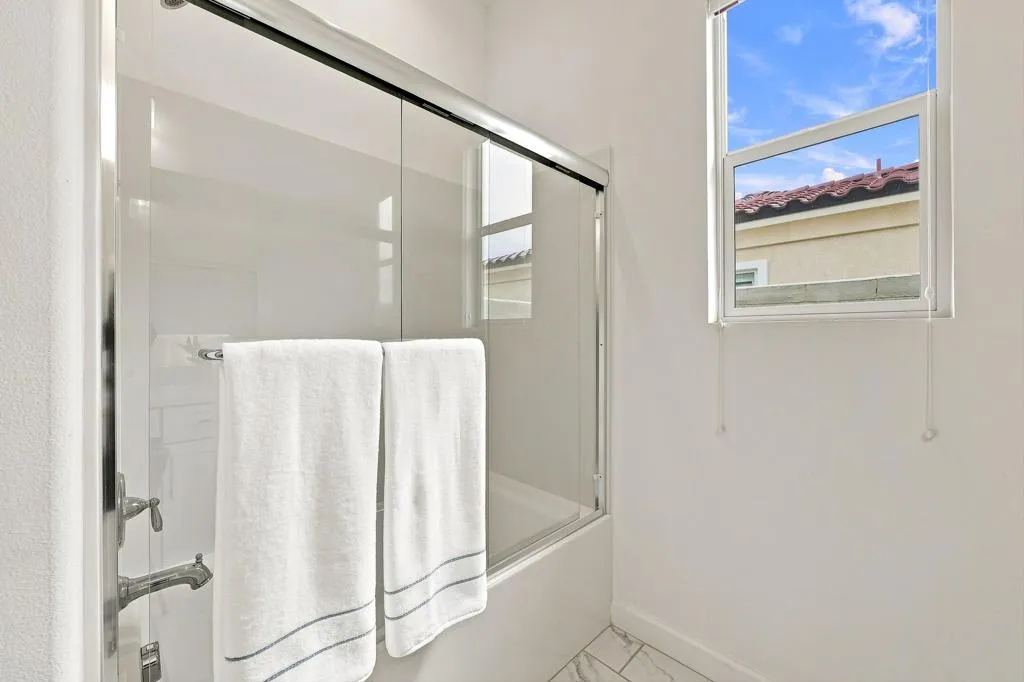 Guest Bath 2