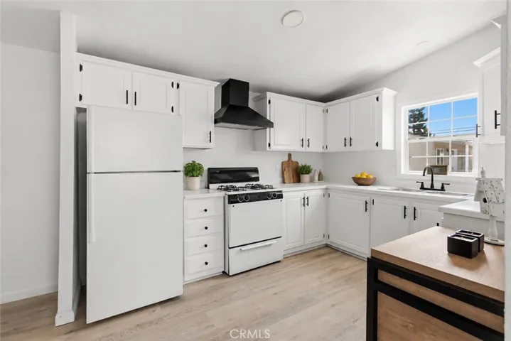 7887 Lampson Ave Avenue 10, Garden Grove, California 92841 — photo 4