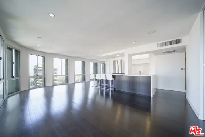Dinning/Kitchen