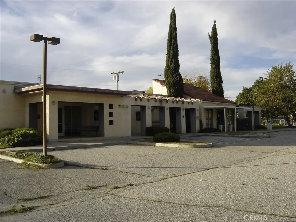 1543 W 8th Street, San Bernardino, California 92411 — photo 4