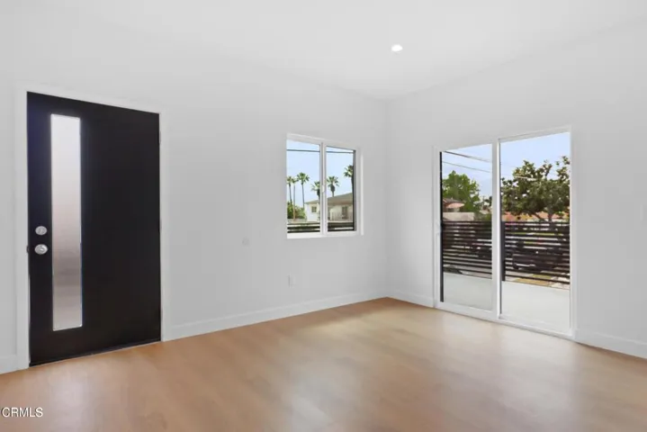 112 N Kenneth Road 201, Burbank, California 91501 — photo 5