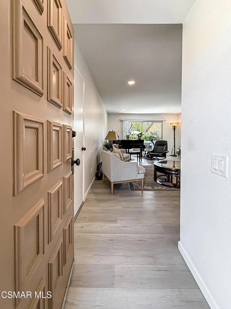 16150 Village 16 Drive, Camarillo, California 93012 — photo 4