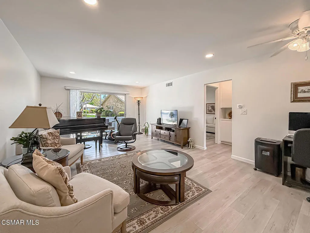 16150 Village 16 Drive, Camarillo, California 93012 — photo 5