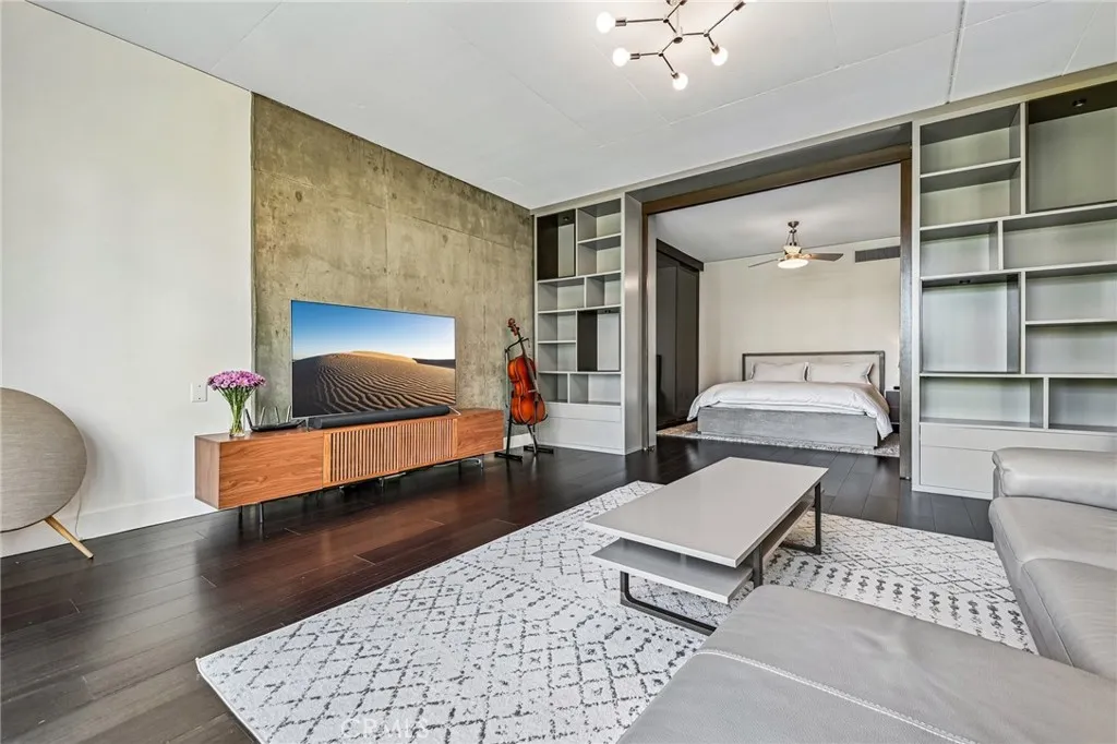1111 S Grand Avenue 515, Los Angeles, California 90015 — photo 5