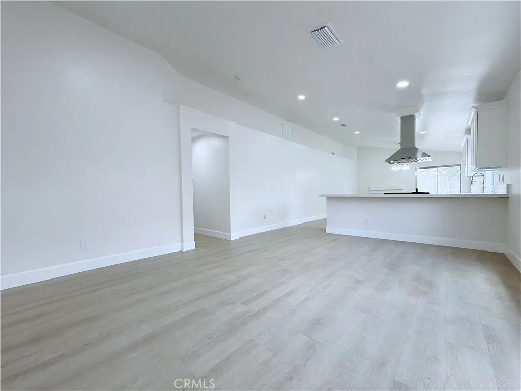 518 E Avenue J11, Lancaster, California 93535 — photo 5