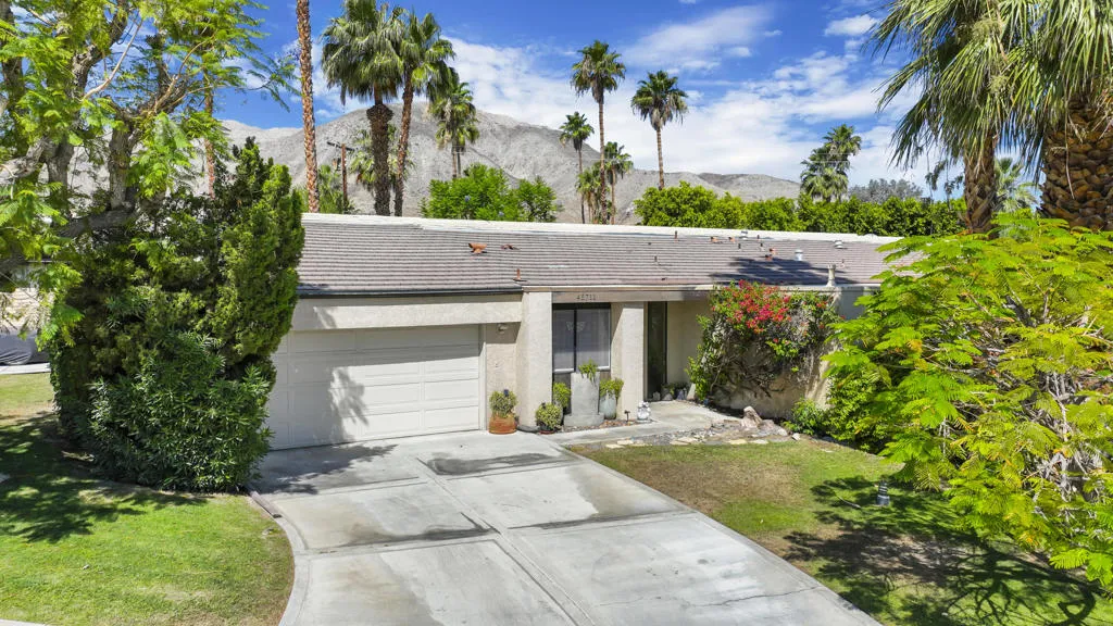 45711 W Verba Santa Dr