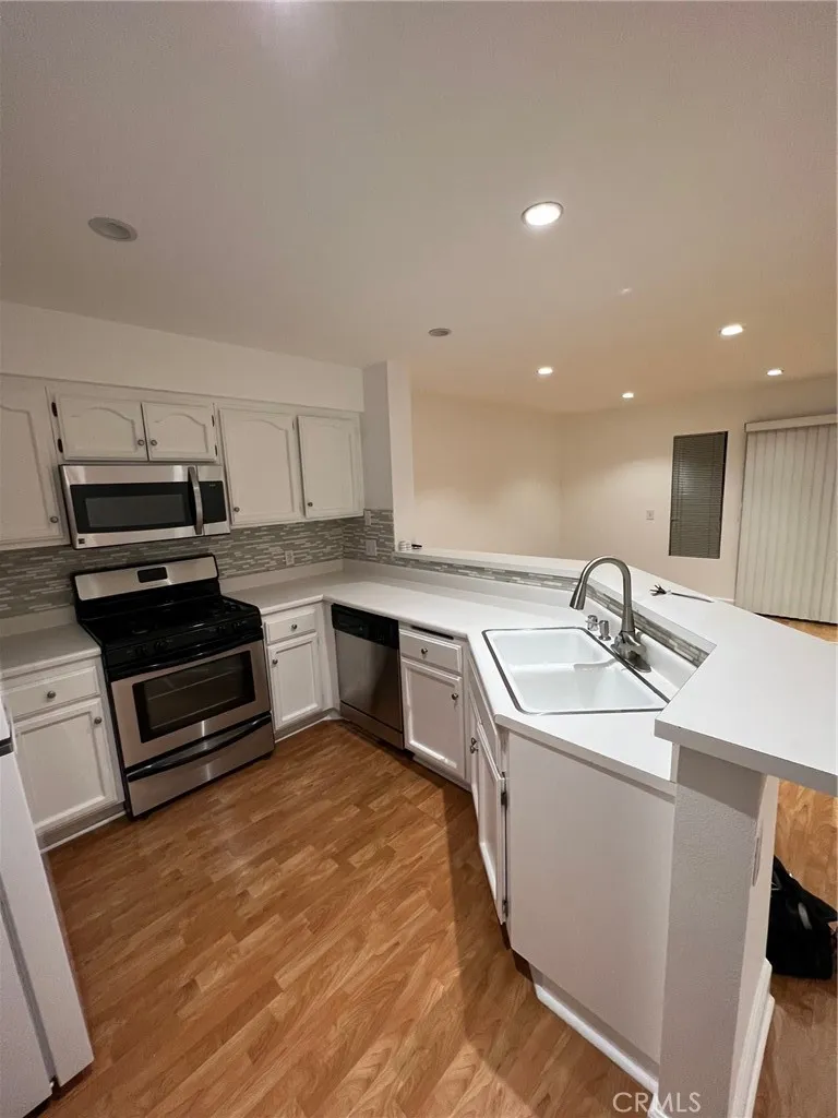 3380 Holly Grove Street, Westlake Village, California 91362 — photo 5