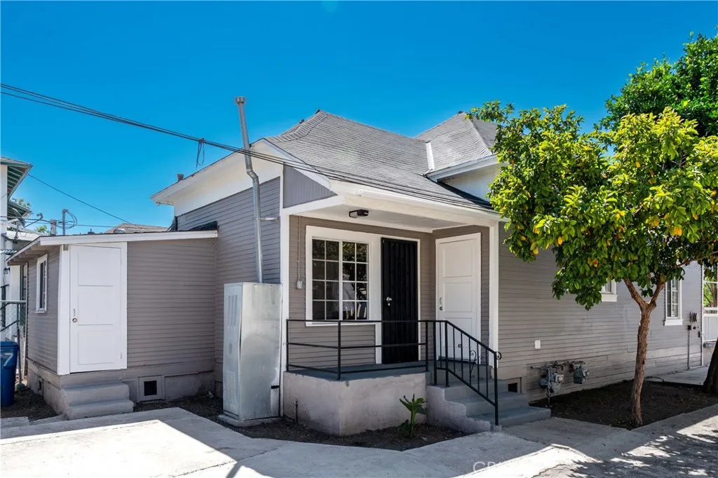 737 E 47th Street, Los Angeles, California 90011 — photo 4
