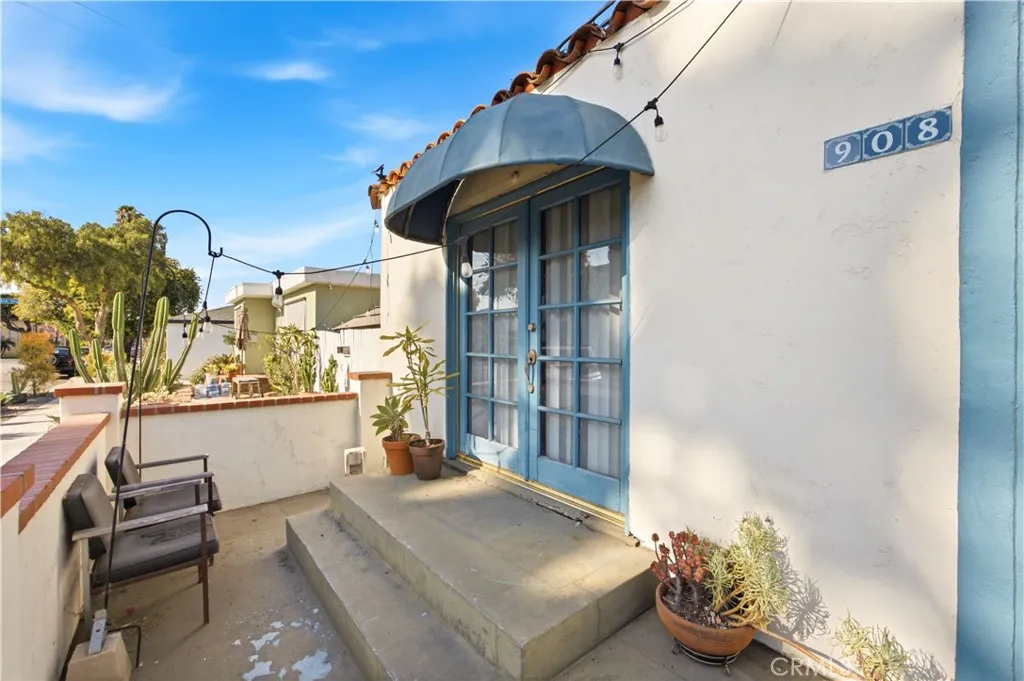 906 Termino, Long Beach, California 90804 — photo 5