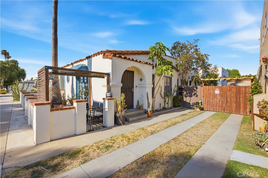 906 Termino, Long Beach, California 90804 — photo 4
