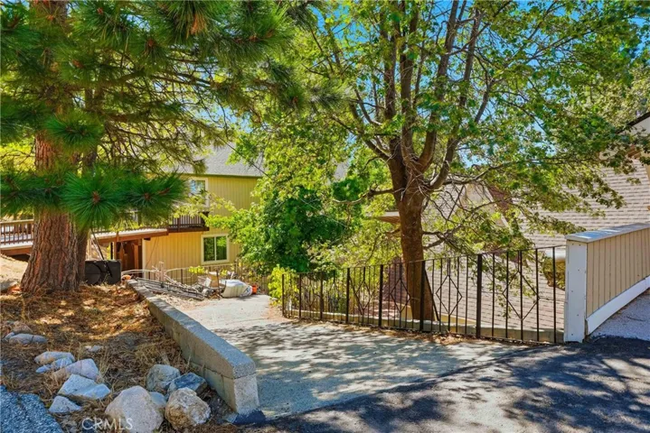 27809 Alpen, Lake Arrowhead, California 92352 — photo 4
