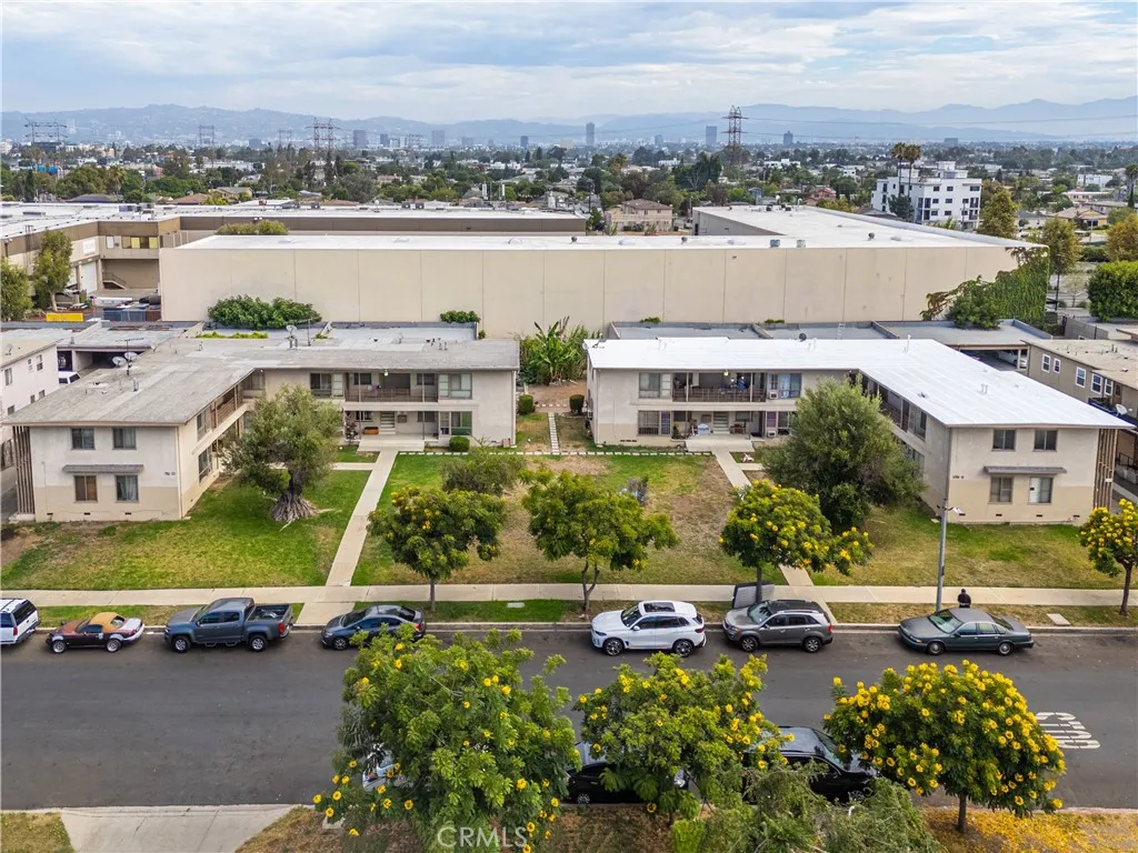 5713 Corbett