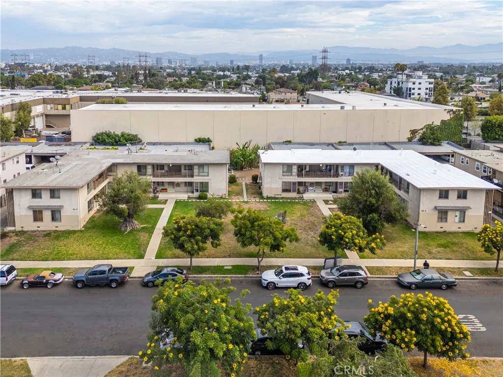 5701 Corbett