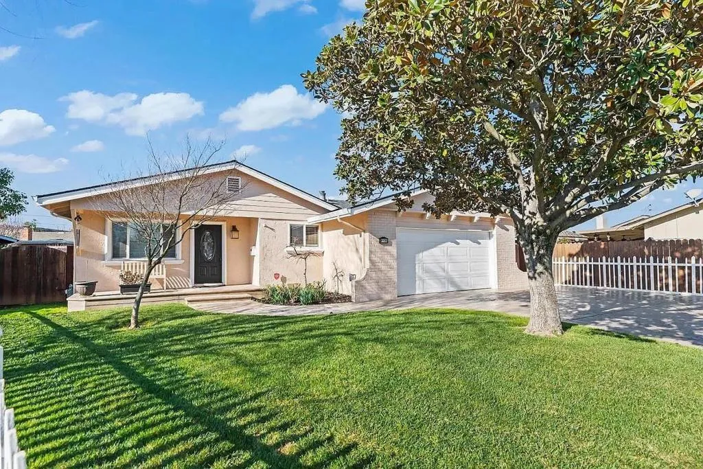 8135 Las Animas Ct