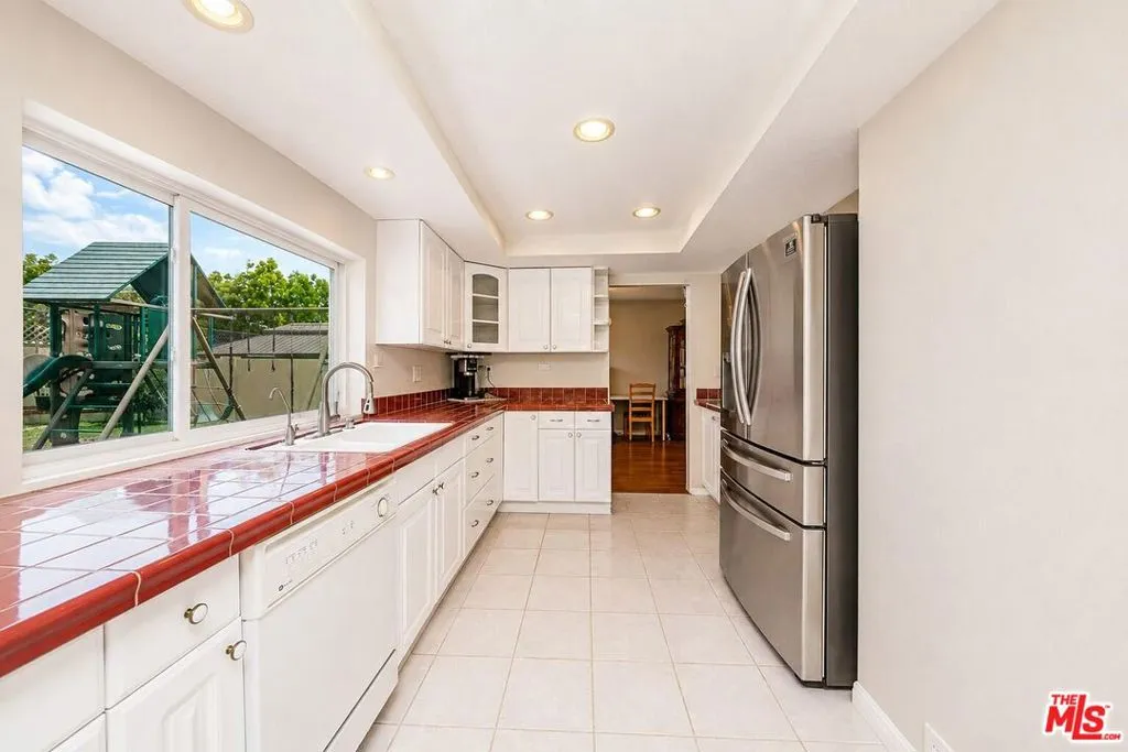 4533 Rainier Drive, Cypress, California 90630 — photo 5