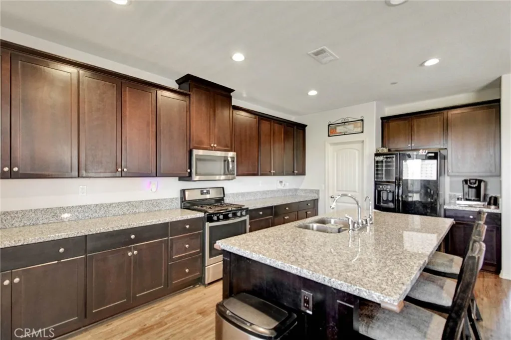 35043 Nikki Court, Beaumont, California 92223 — photo 5