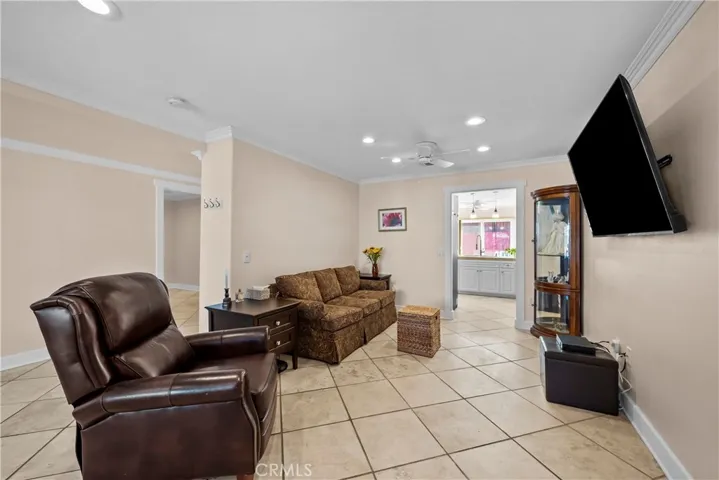 26830 Avenue Of The Oaks C, Newhall, California 91321 — photo 4