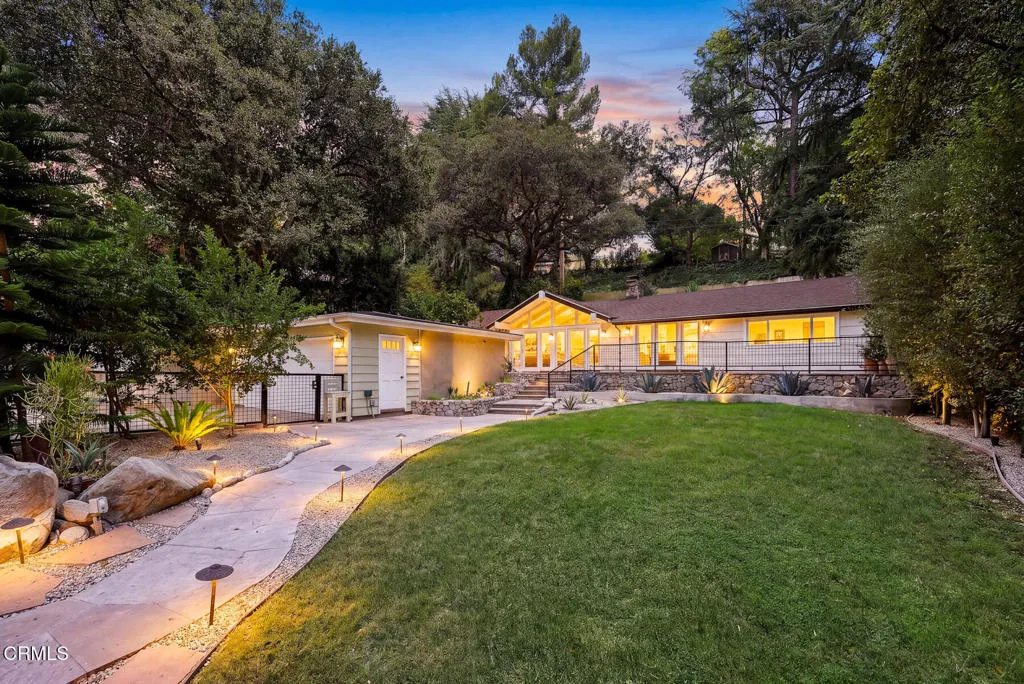 5220 Palm Dr