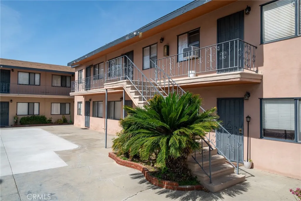 5503 5511 Cherry Avenue, Long Beach, California 90805 — photo 5