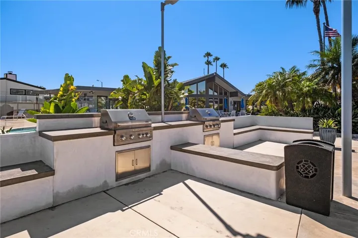 286 Mayflower, Newport Beach, California 92660 — photo 5