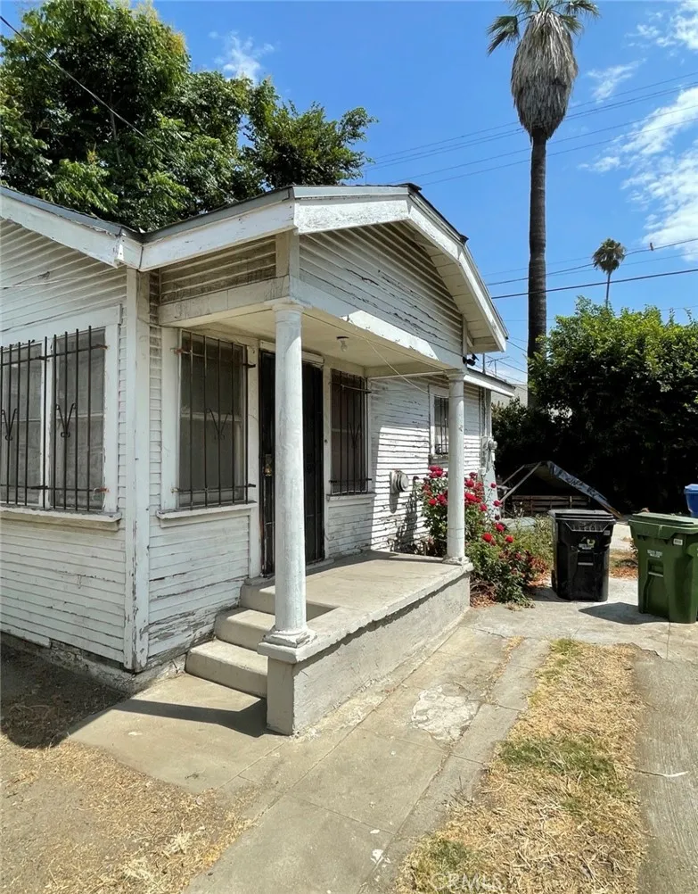 3972 S Hobart, Los Angeles, California 90062 — photo 5