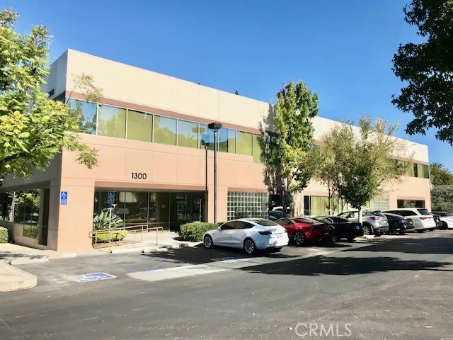 1300 Valley Vista Dr