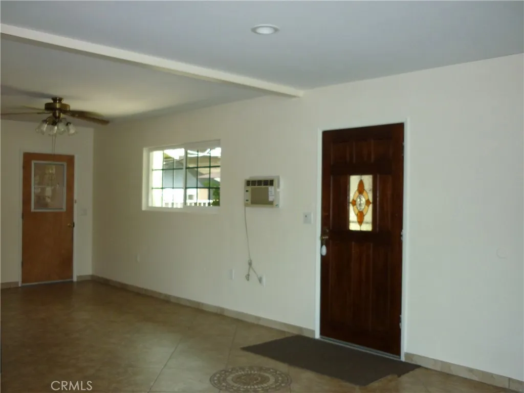 gallery-image 2