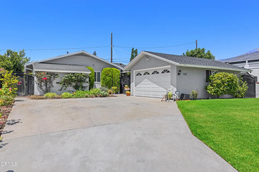 1305 Valley View Ave