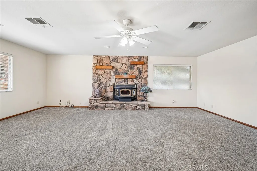 575 Lauresa, Hemet, California 92544 — photo 5