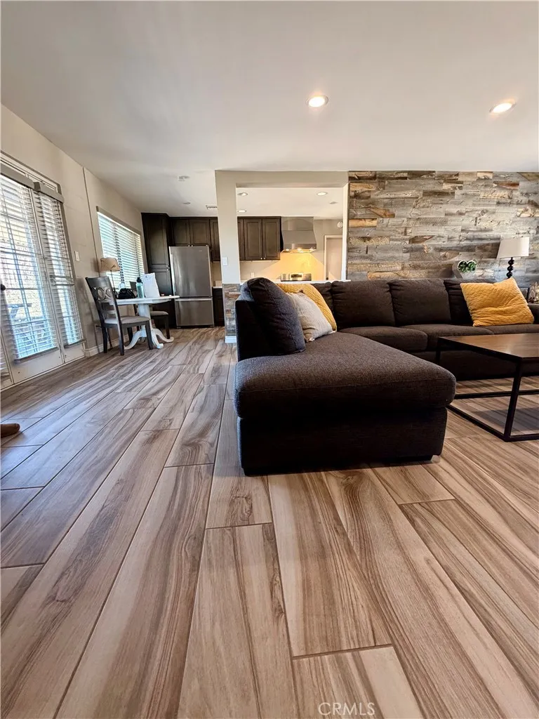 58282 Pueblo, Yucca Valley, California 92284 — photo 4