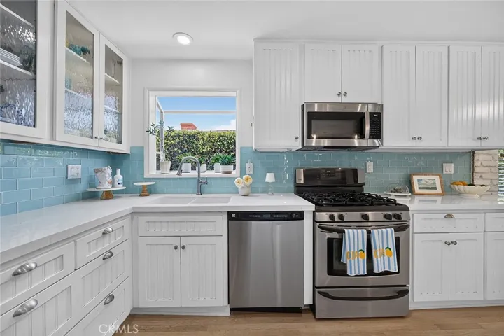 Beautifully upgraded and well appointed kitchen.