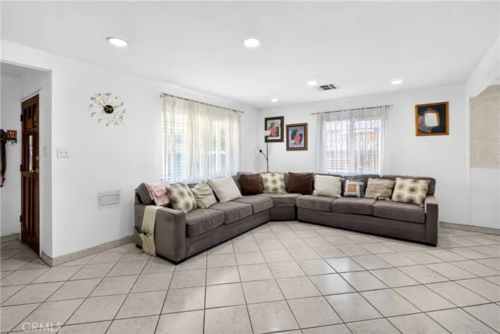 2211 Angela, Pomona, California 91766 — photo 5