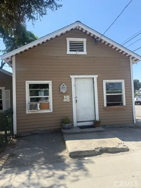1087 W 9th, San Bernardino, California 92411 — photo 4
