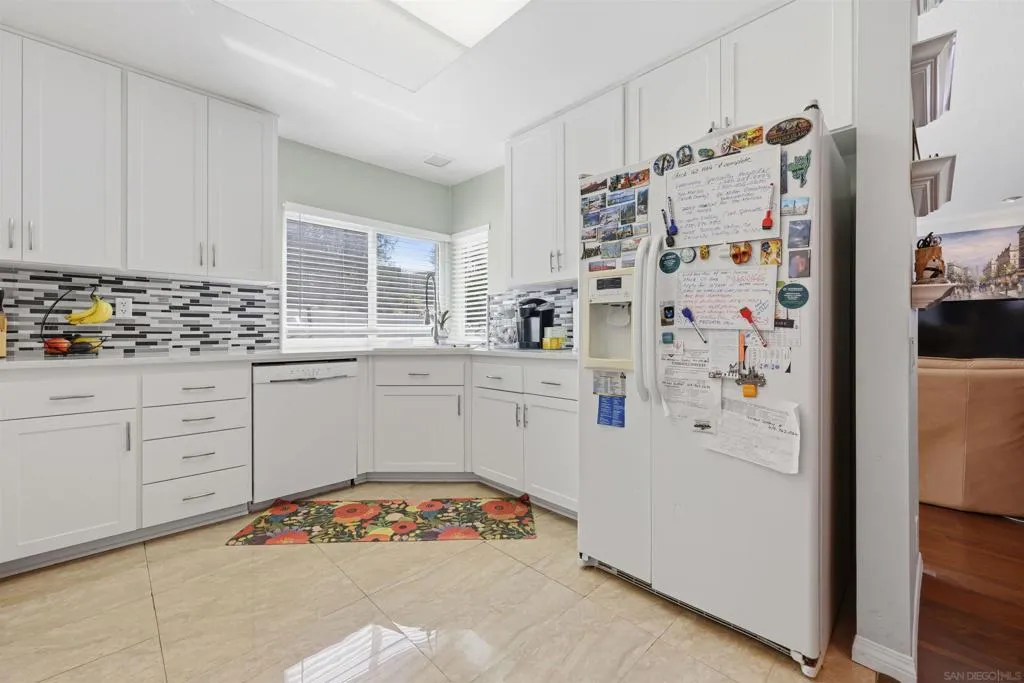 16037 Blazewood Way, San Diego, California 92127 — photo 4