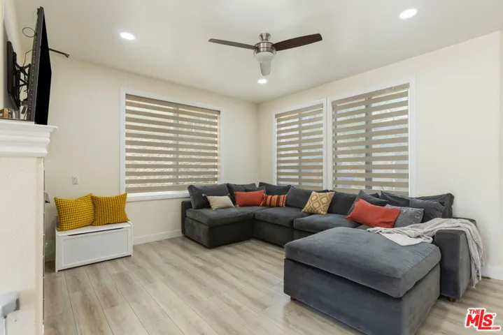 19919 Oakville Court, Northridge, California 91326 — photo 5