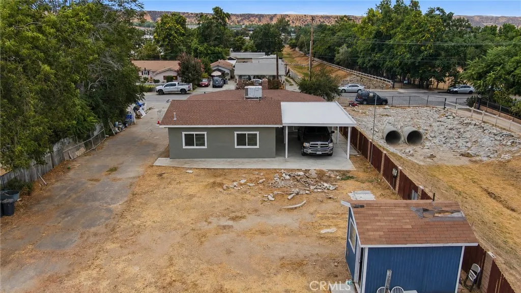 32438 Kentucky, Yucaipa, California 92399 — photo 5