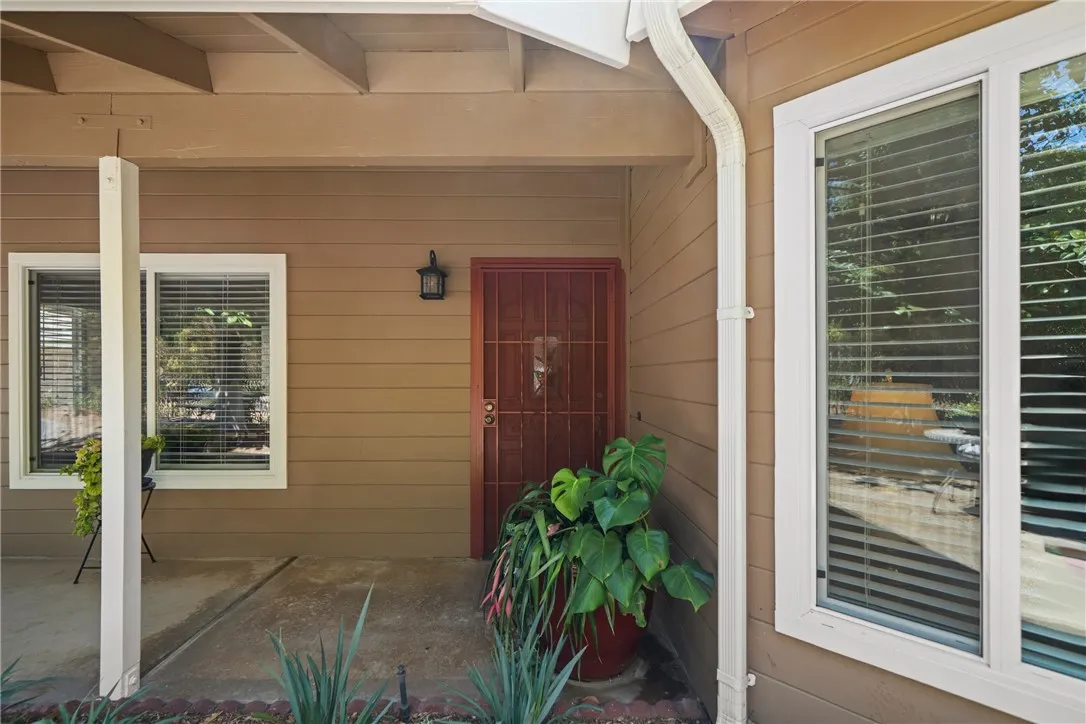 720 Carnation Lane, Fallbrook, California 92028 — photo 5