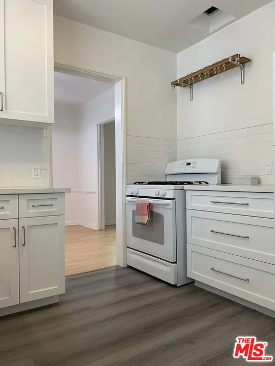 1042 S Bedford Street, Los Angeles, California 90035 — photo 4