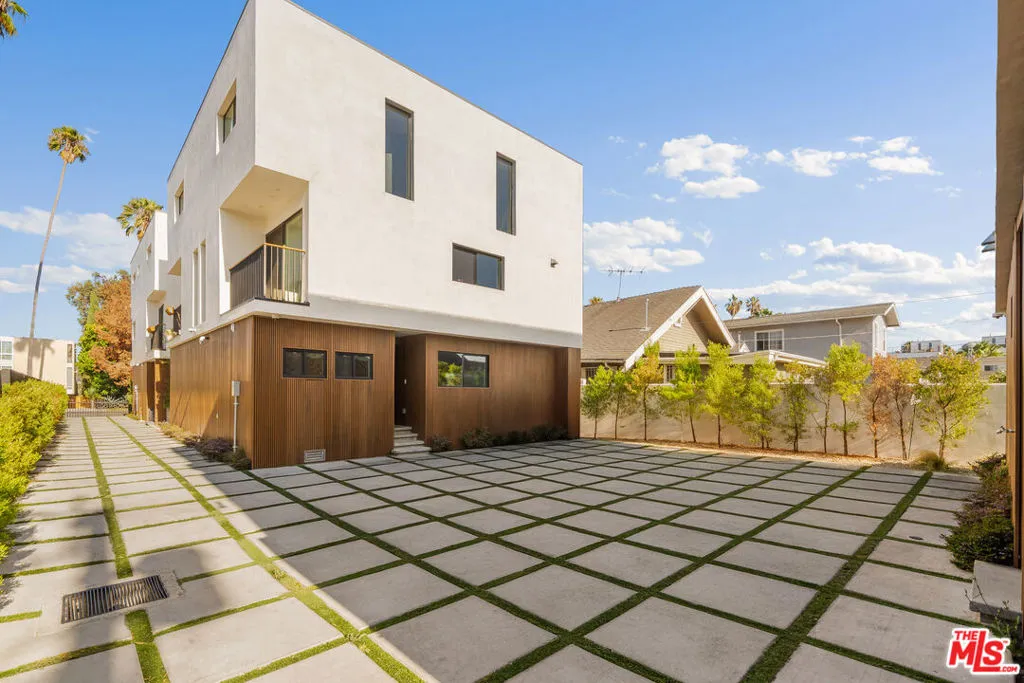 923 N Mariposa Avenue, Los Angeles, California 90029 — photo 4