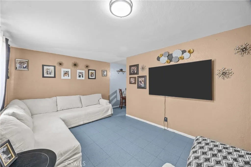 4120 S Neece, Corona, California 92879 — photo 4