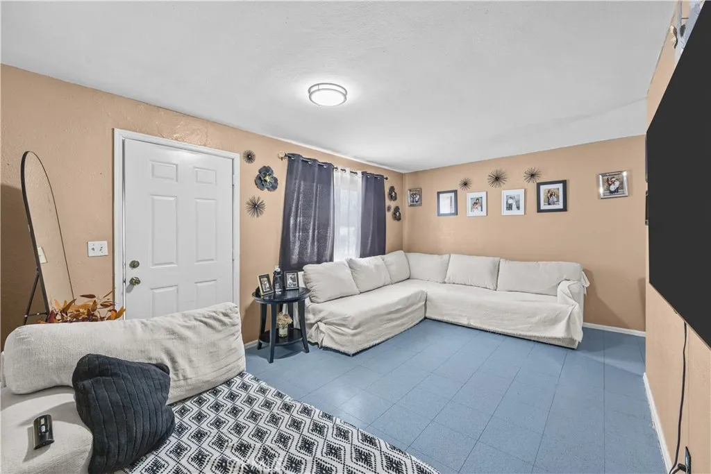 4120 S Neece, Corona, California 92879 — photo 5